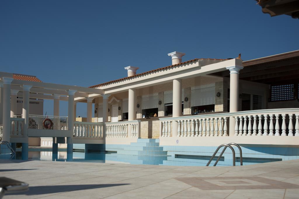 Hotel Caretta Beach Gerani  Exterior foto
